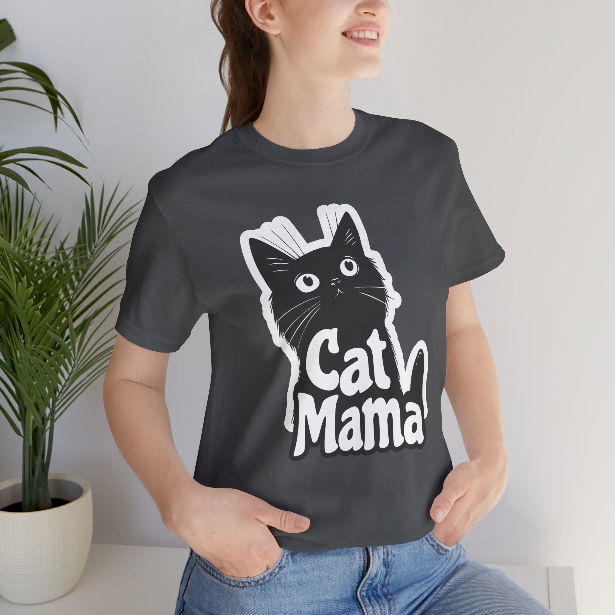 Cat Mama T-Shirt – Cute Black Cat Graphic Tee for Cat Lovers