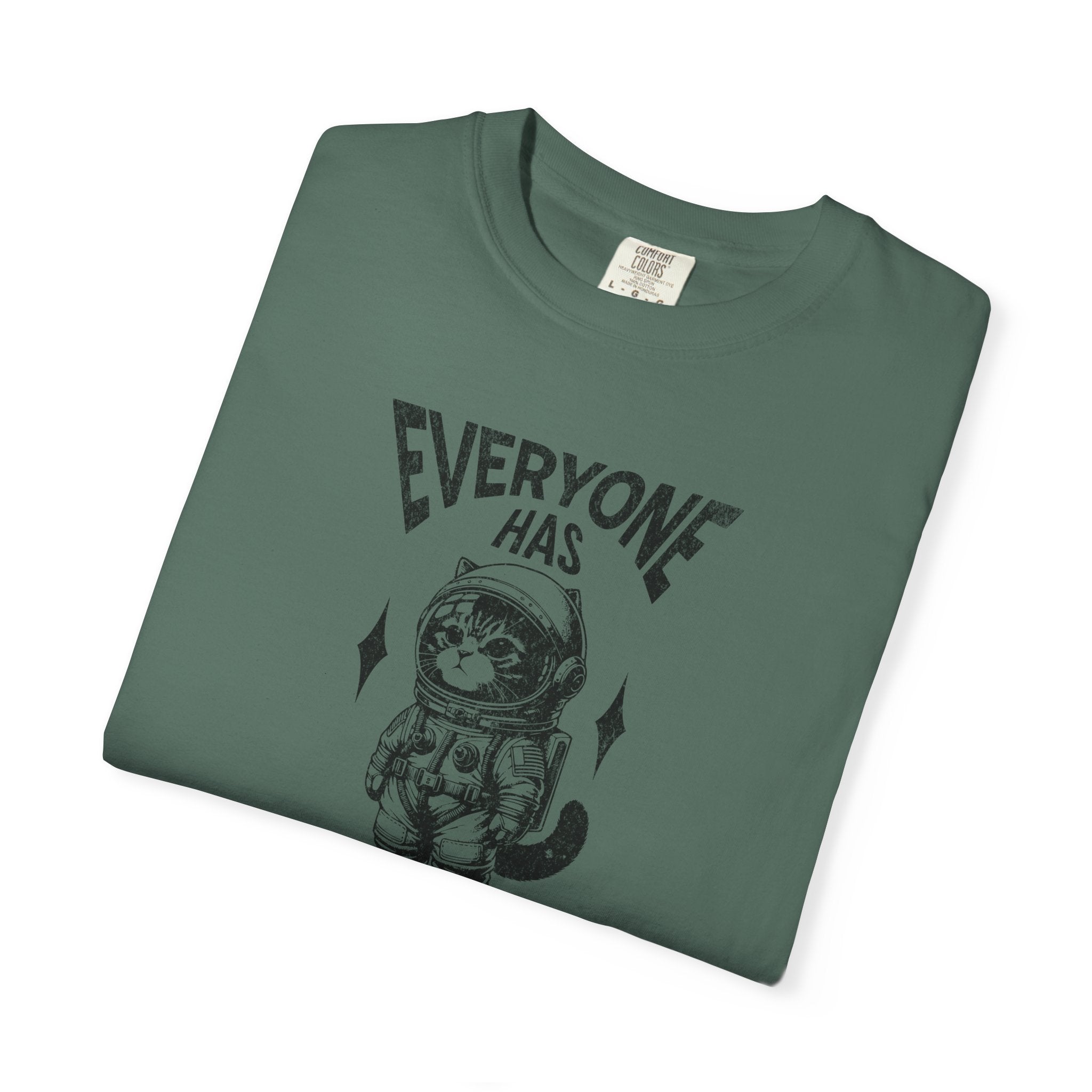 Everyone Has Dreams Astronaut Cat T‑Shirt — Vintage Space Graphic Tee
