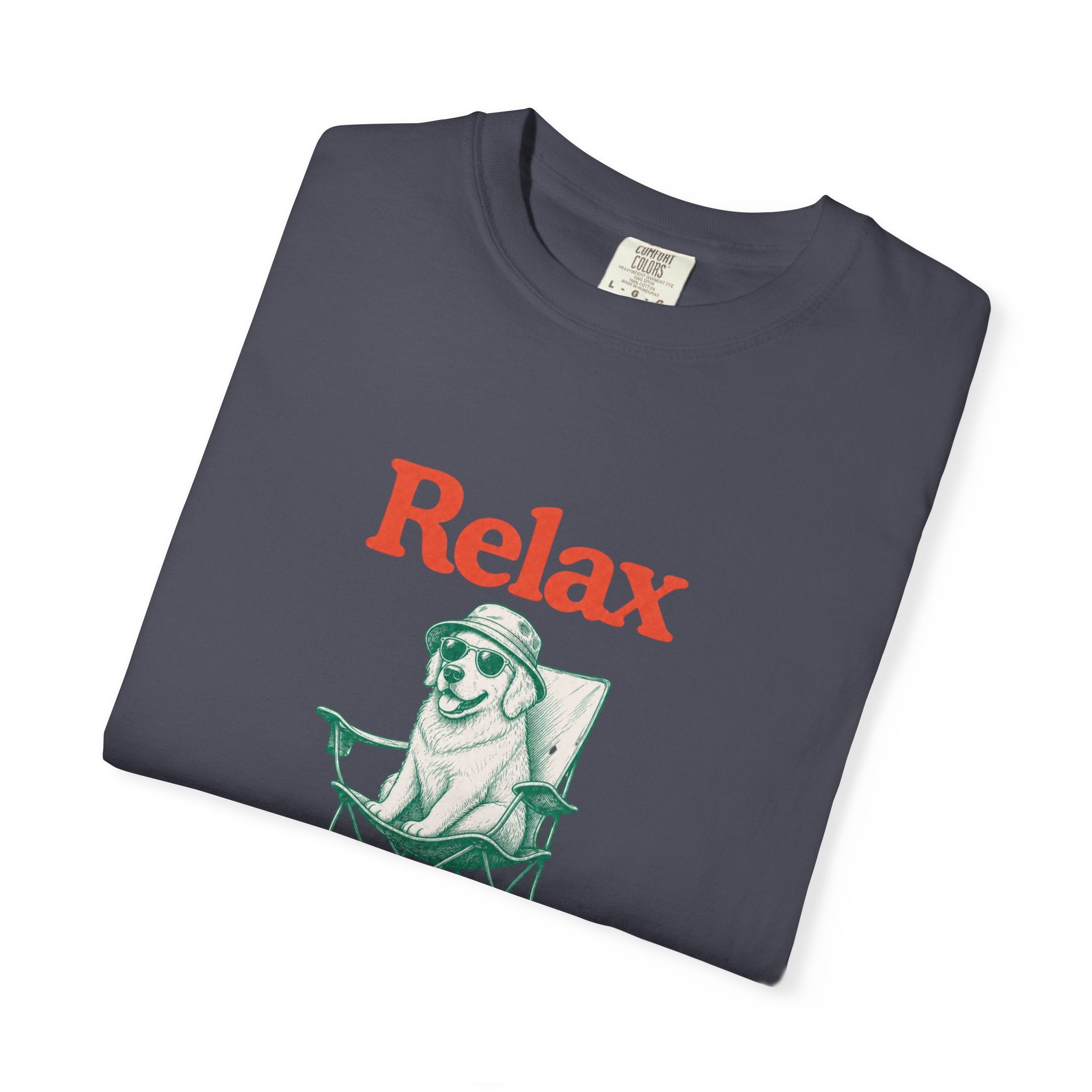 Relax T-Shirt — "Nothing Is Under Control" Vintage Chill Graphic Tee