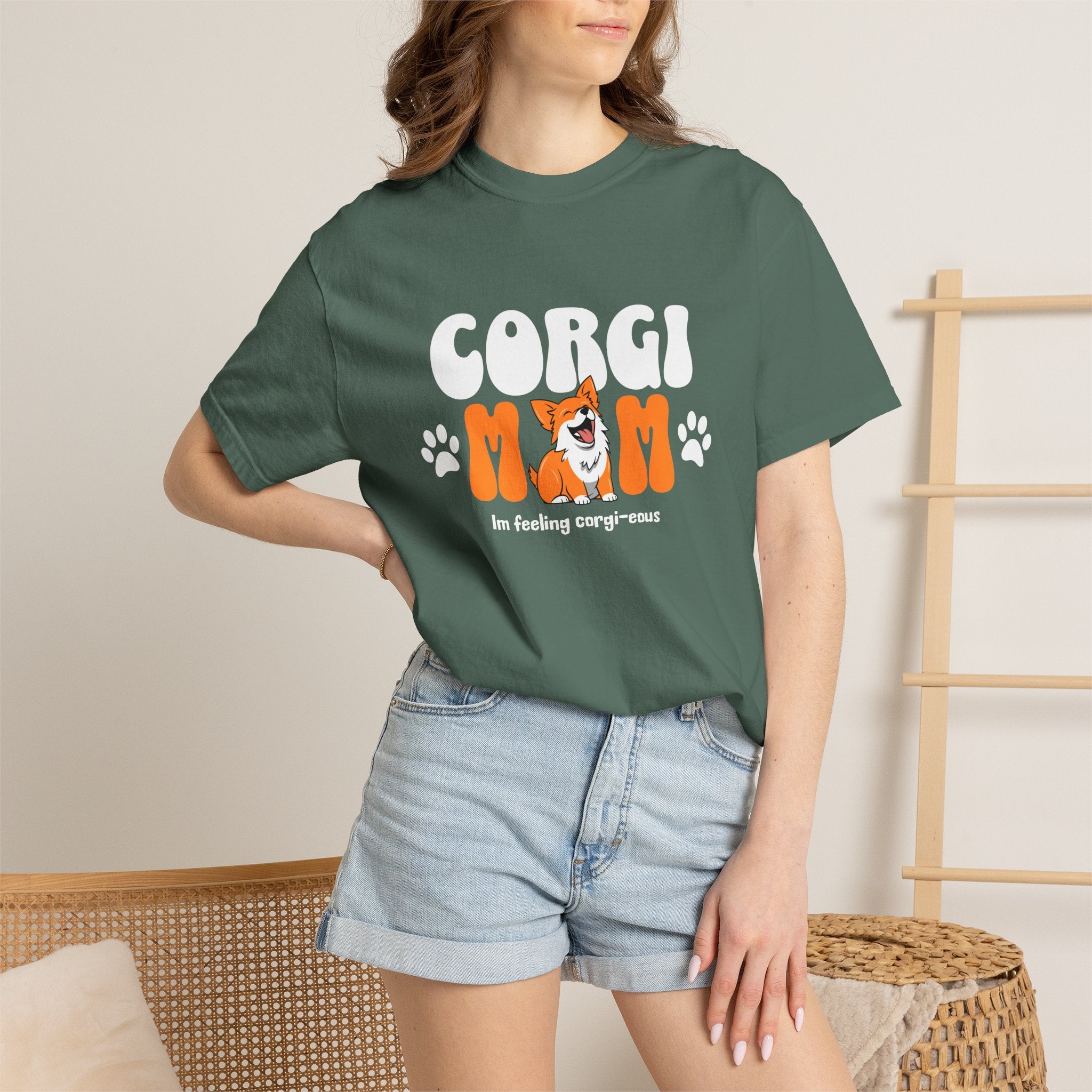 Corgi Mom T-Shirt — 'I'm feeling corg-i-ous' Cute Dog Mama Tee