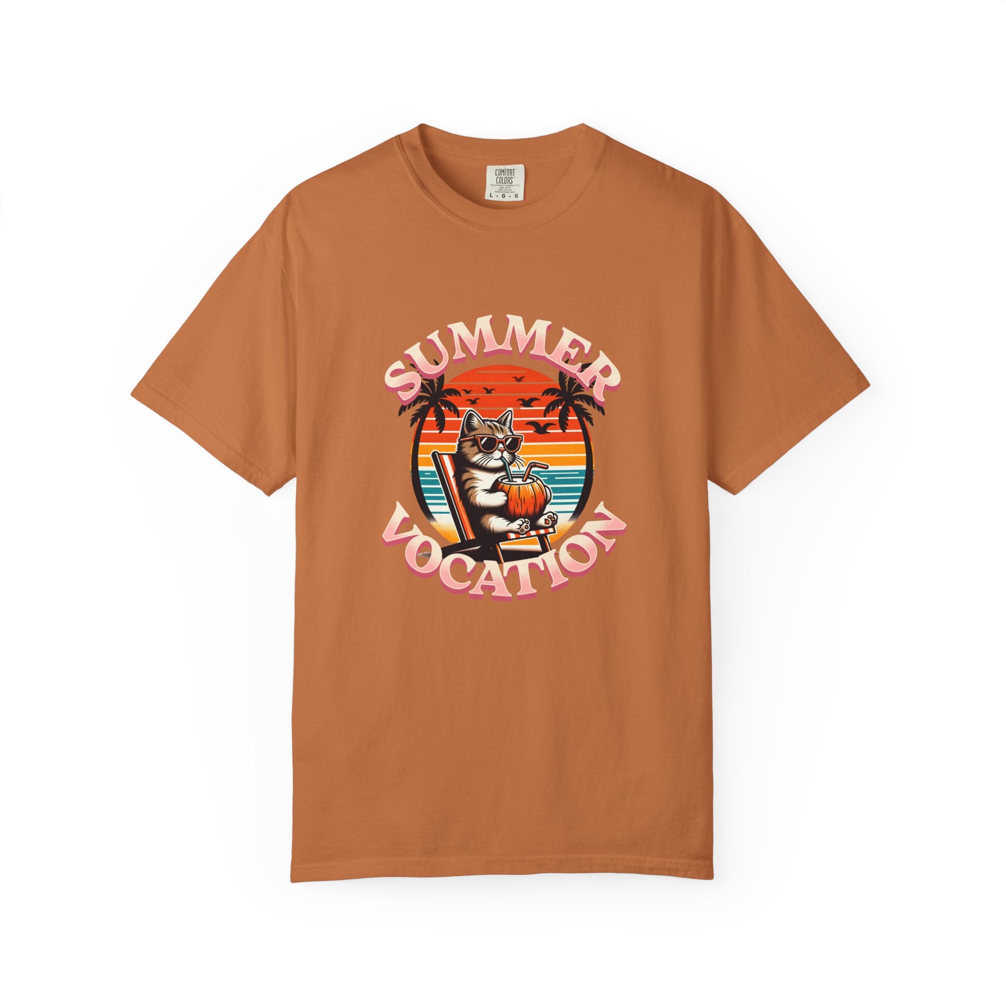 Summer Vacation T‑Shirt — Retro Cat on Beach Graphic