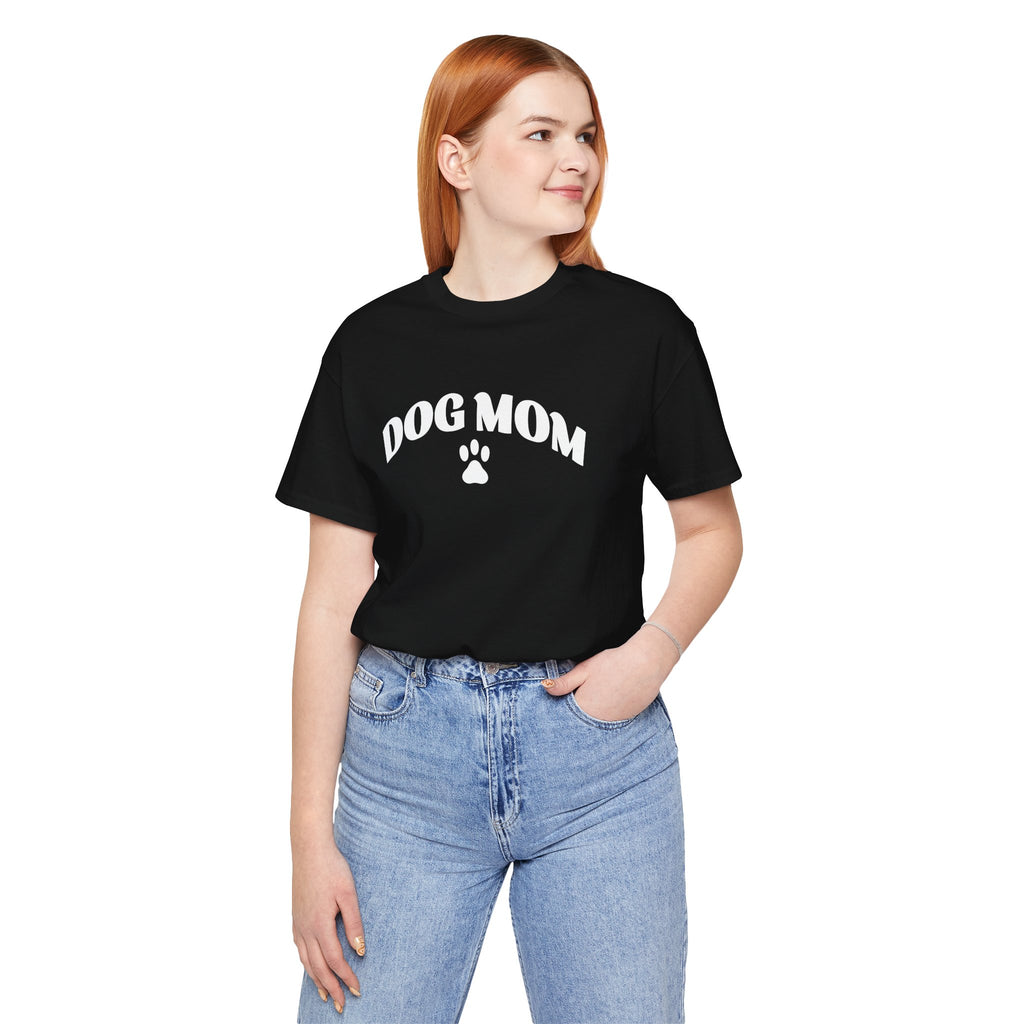 Dog Mom T-Shirt – Retro Paw Print Tee for Dog Lovers, Pet Mom Gift