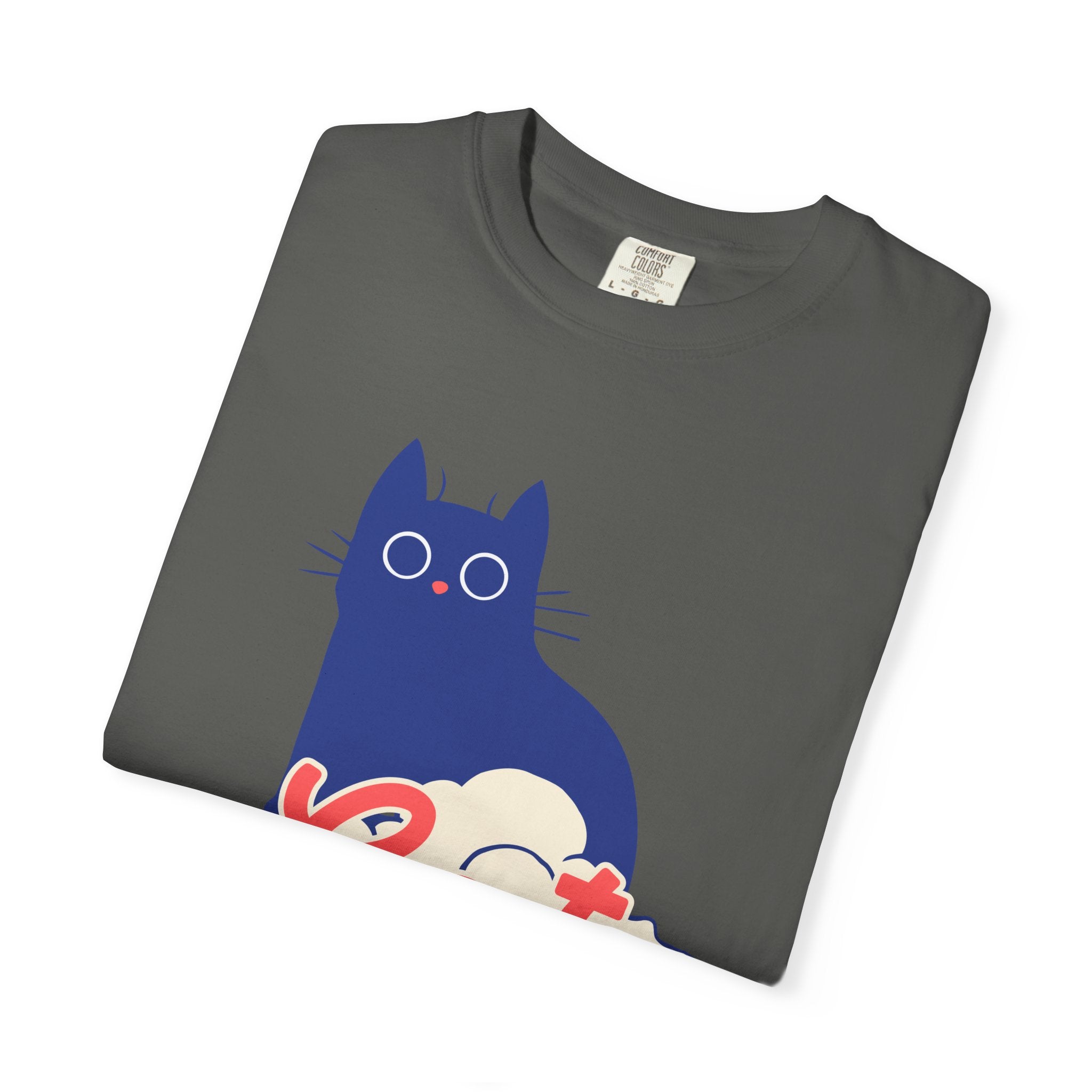 Cat Lover T-Shirt — Cute Retro Cat Graphic Tee