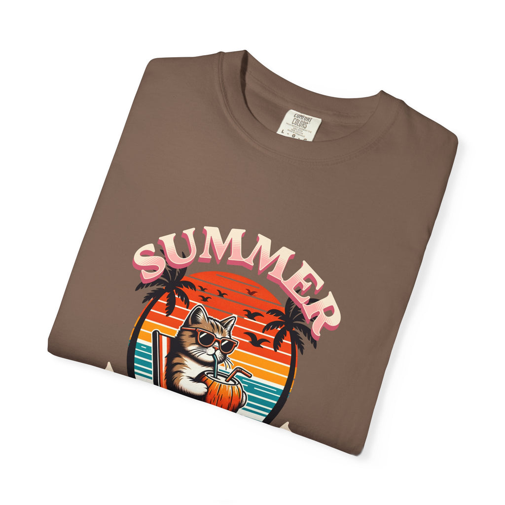 Summer Vacation T‑Shirt — Retro Cat on Beach Graphic