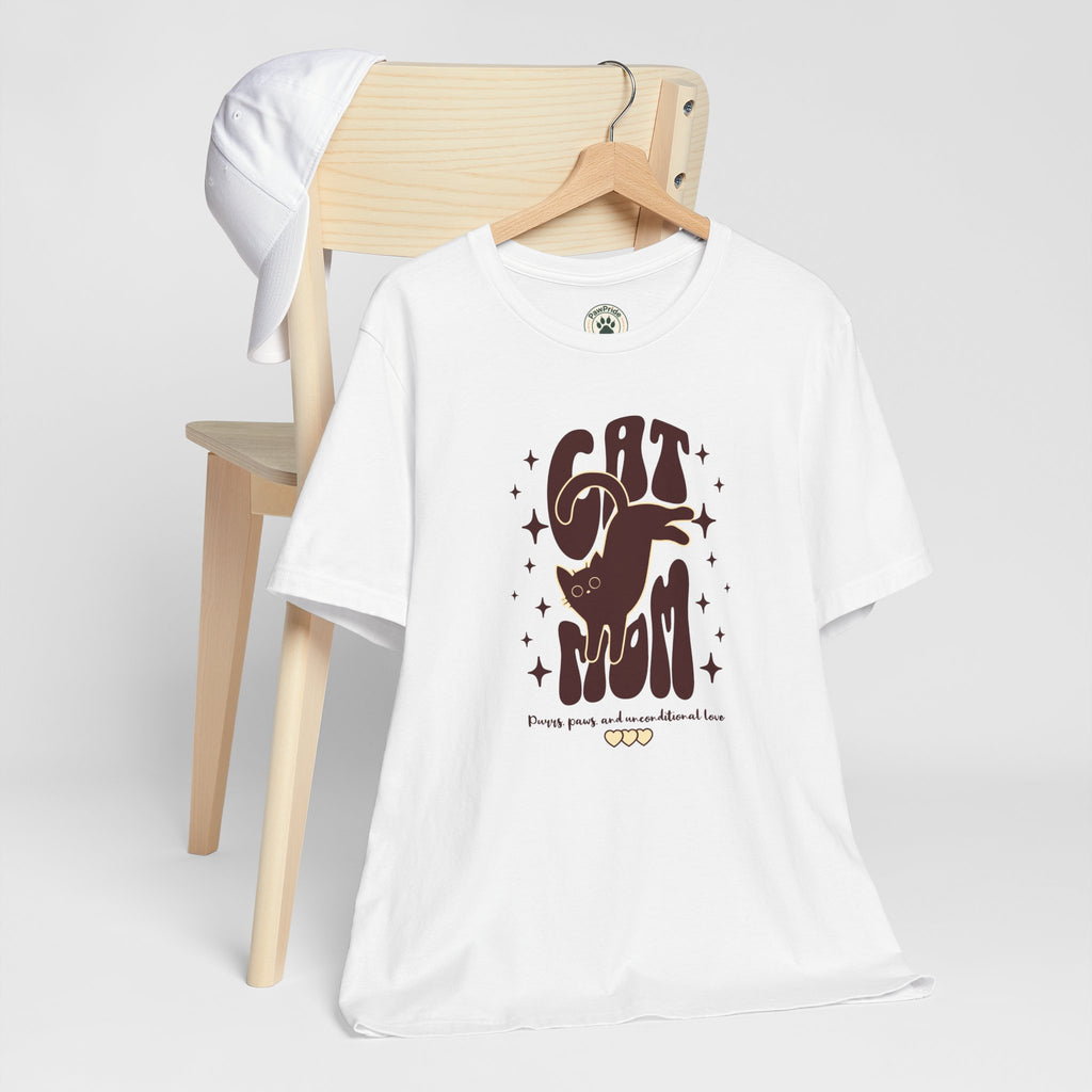 Cat Mom Retro Graphic Tee — "Cat Mom" Vintage Cat Lover T‑Shirt