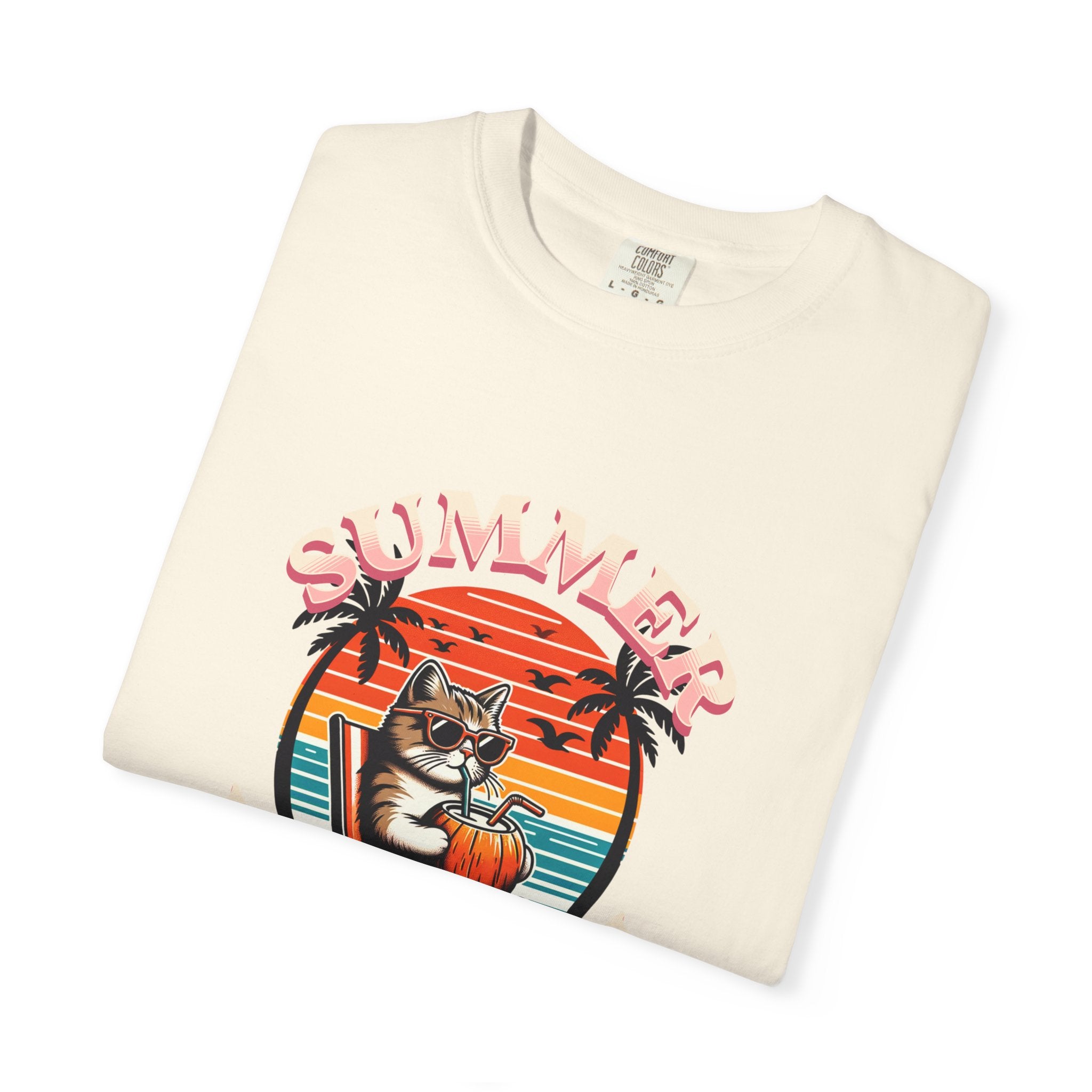 Summer Vacation T‑Shirt — Retro Cat on Beach Graphic