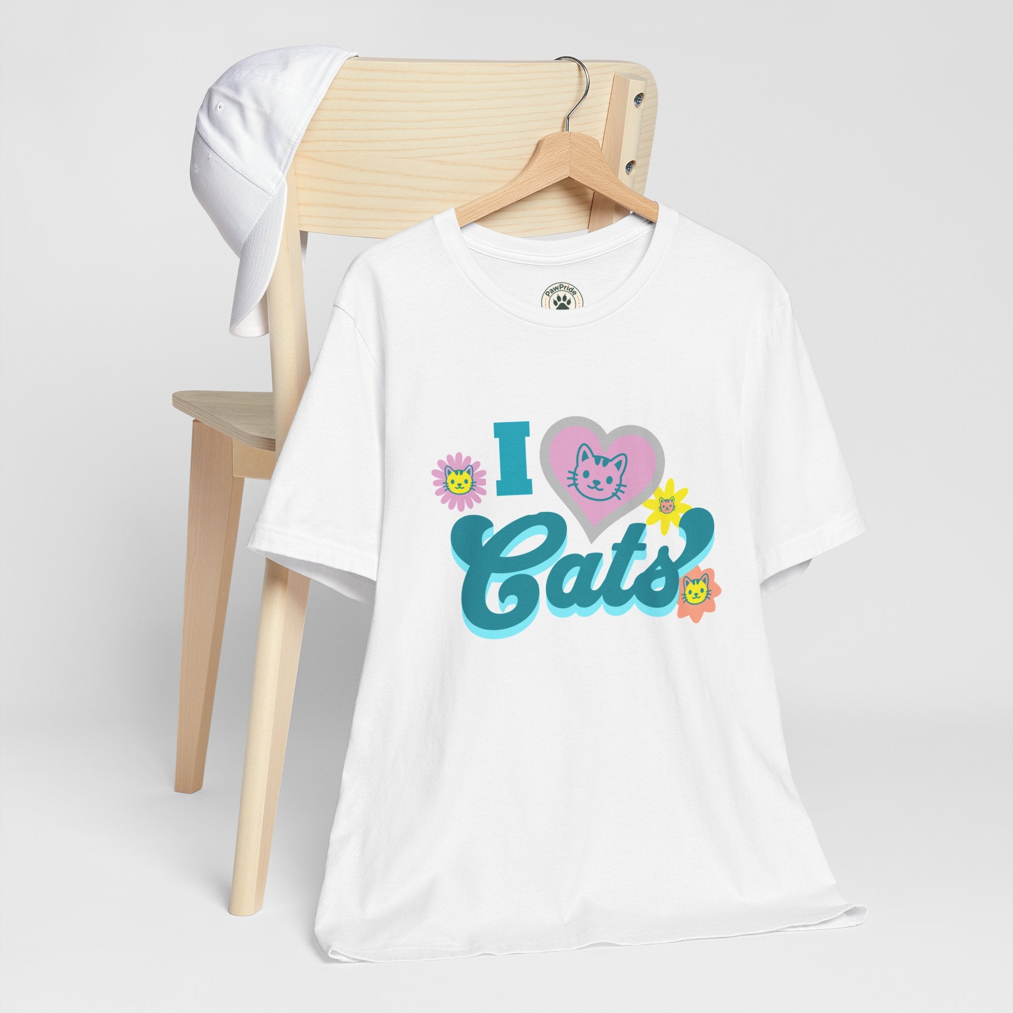 I  Cats Retro Floral Tee — Cute Cat Lover Graphic T-Shirt