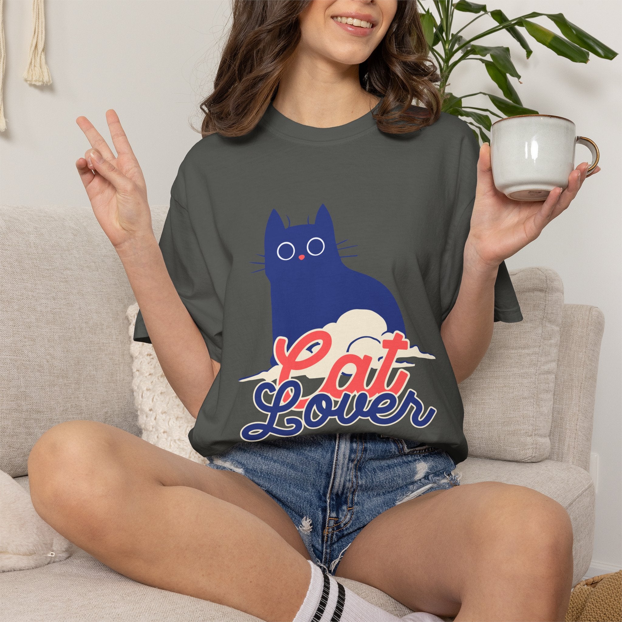 Cat Lover T-Shirt — Cute Retro Cat Graphic Tee