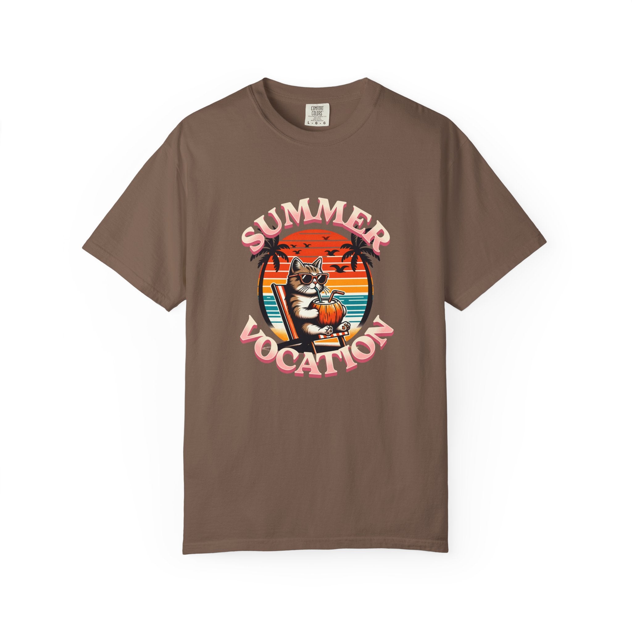 Summer Vacation T‑Shirt — Retro Cat on Beach Graphic