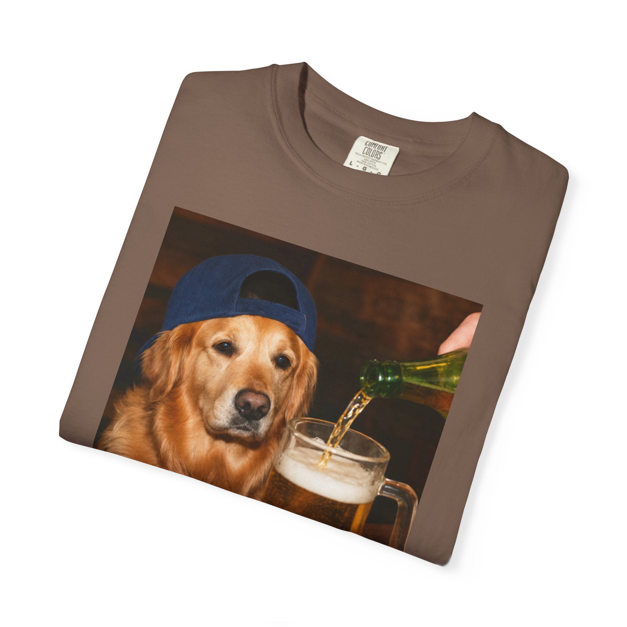 Golden Retriever Beer T-Shirt — Funny Dog Drinking Beer Graphic Tee