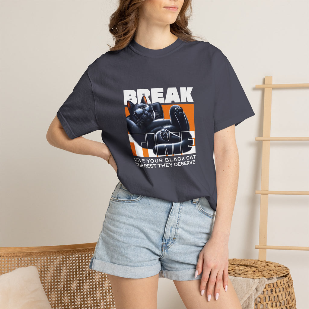 Break — Black Cat Retro Graphic T-Shirt