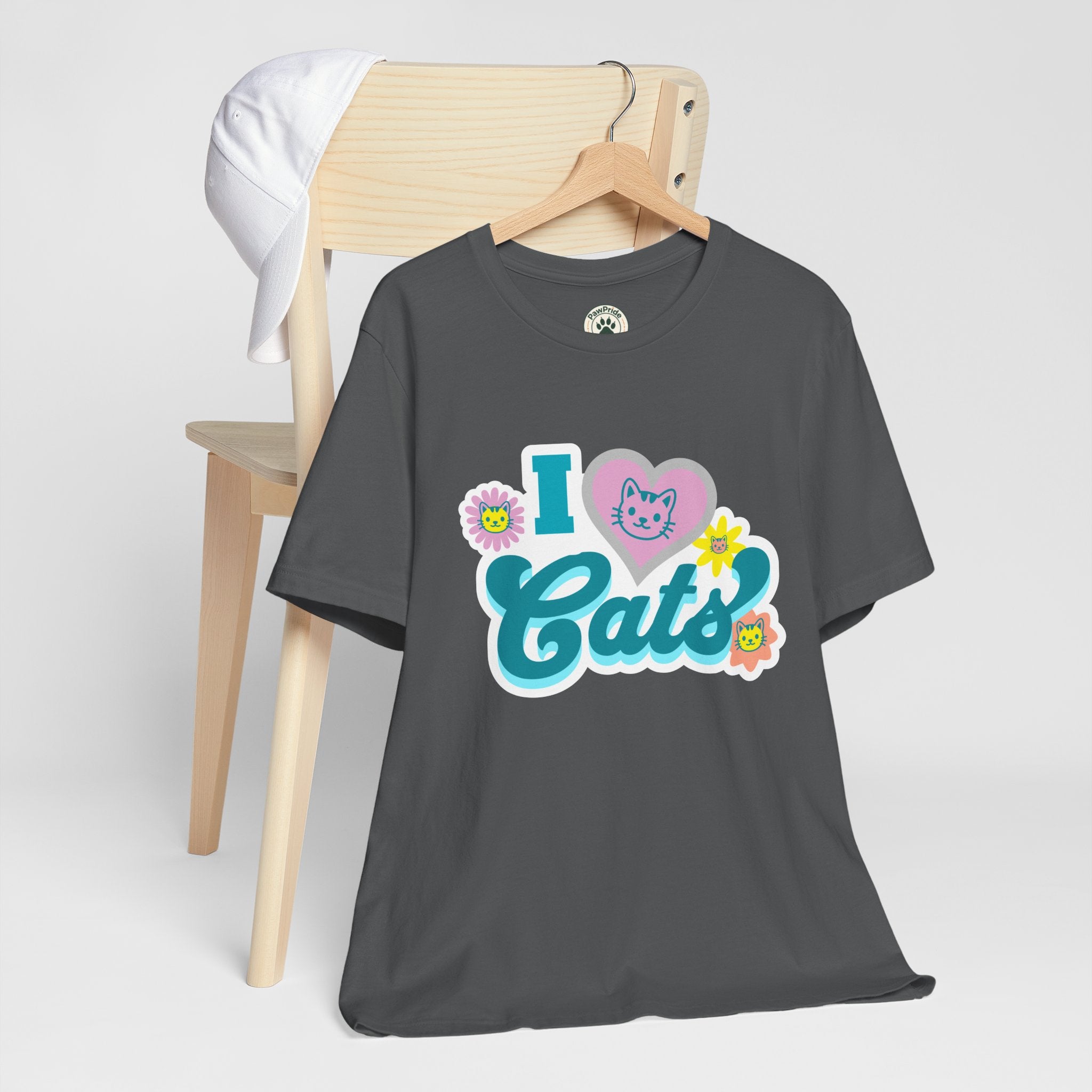 I  Cats Retro Floral Tee — Cute Cat Lover Graphic T-Shirt