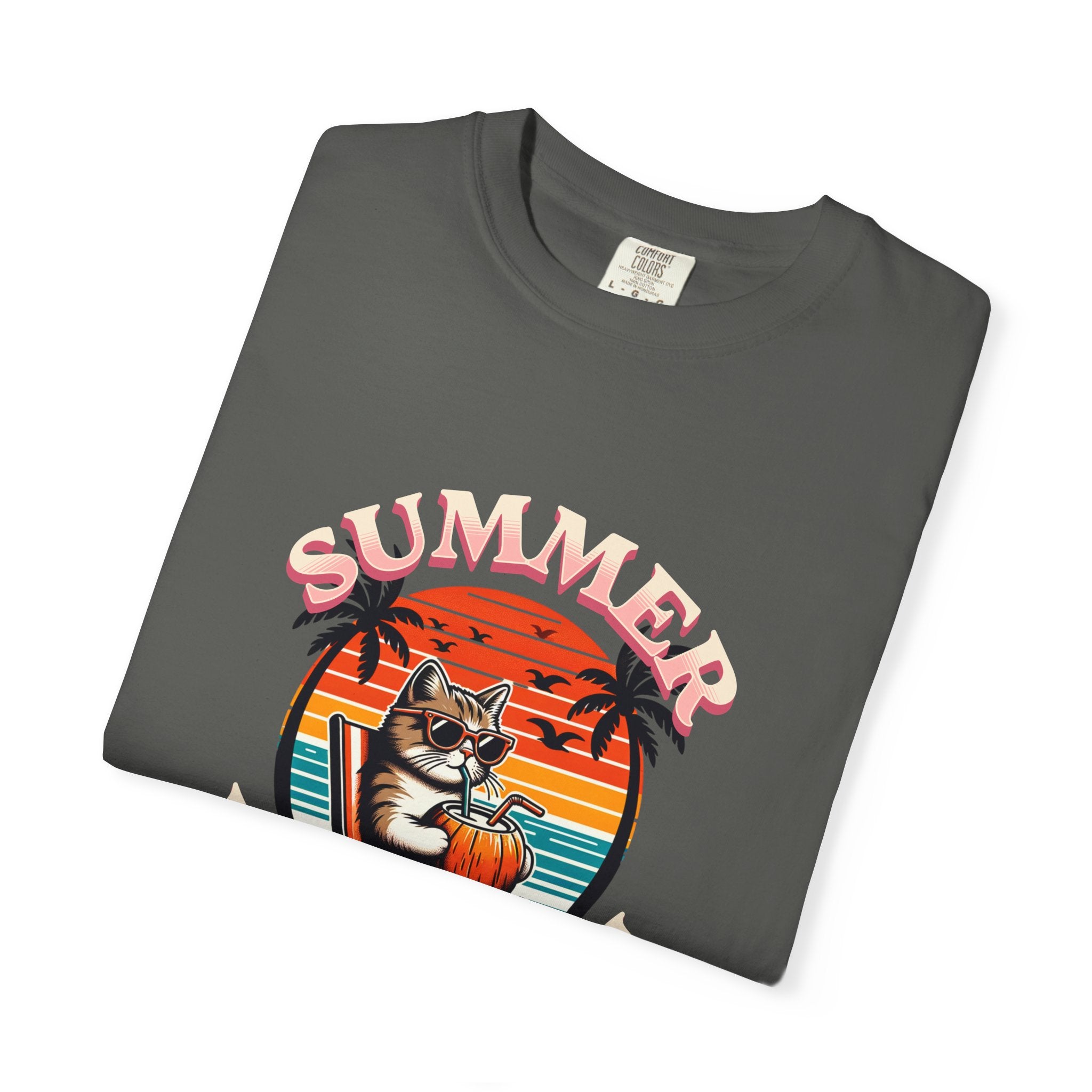 Summer Vacation T‑Shirt — Retro Cat on Beach Graphic