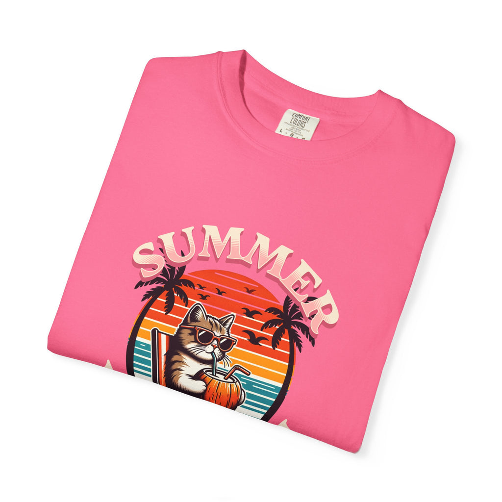 Summer Vacation T‑Shirt — Retro Cat on Beach Graphic