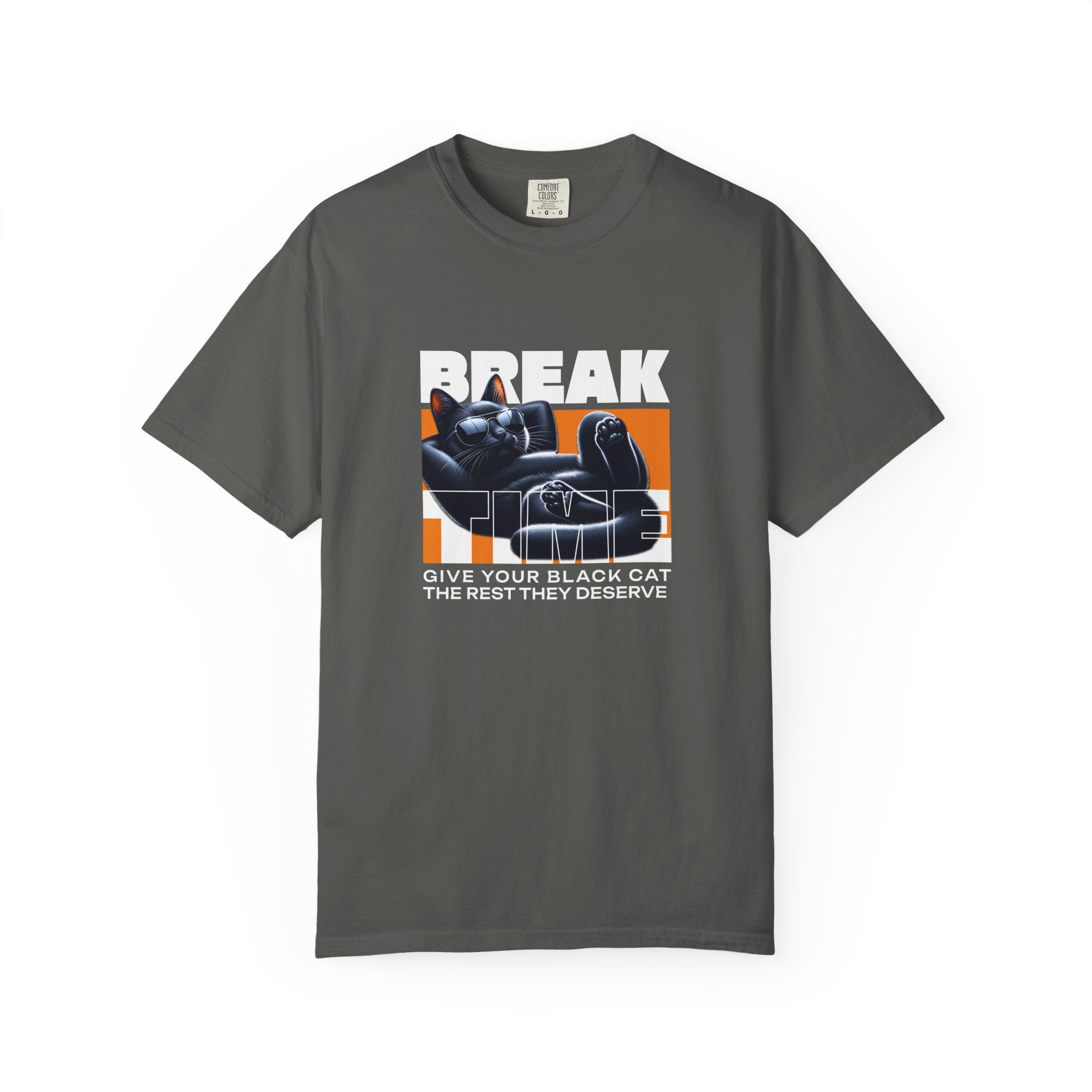 Break — Black Cat Retro Graphic T-Shirt