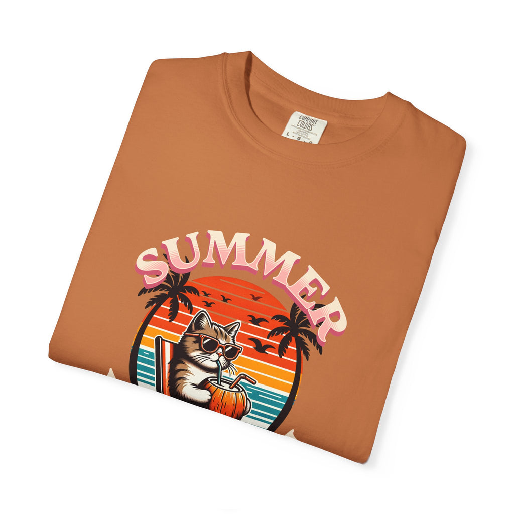 Summer Vacation T‑Shirt — Retro Cat on Beach Graphic