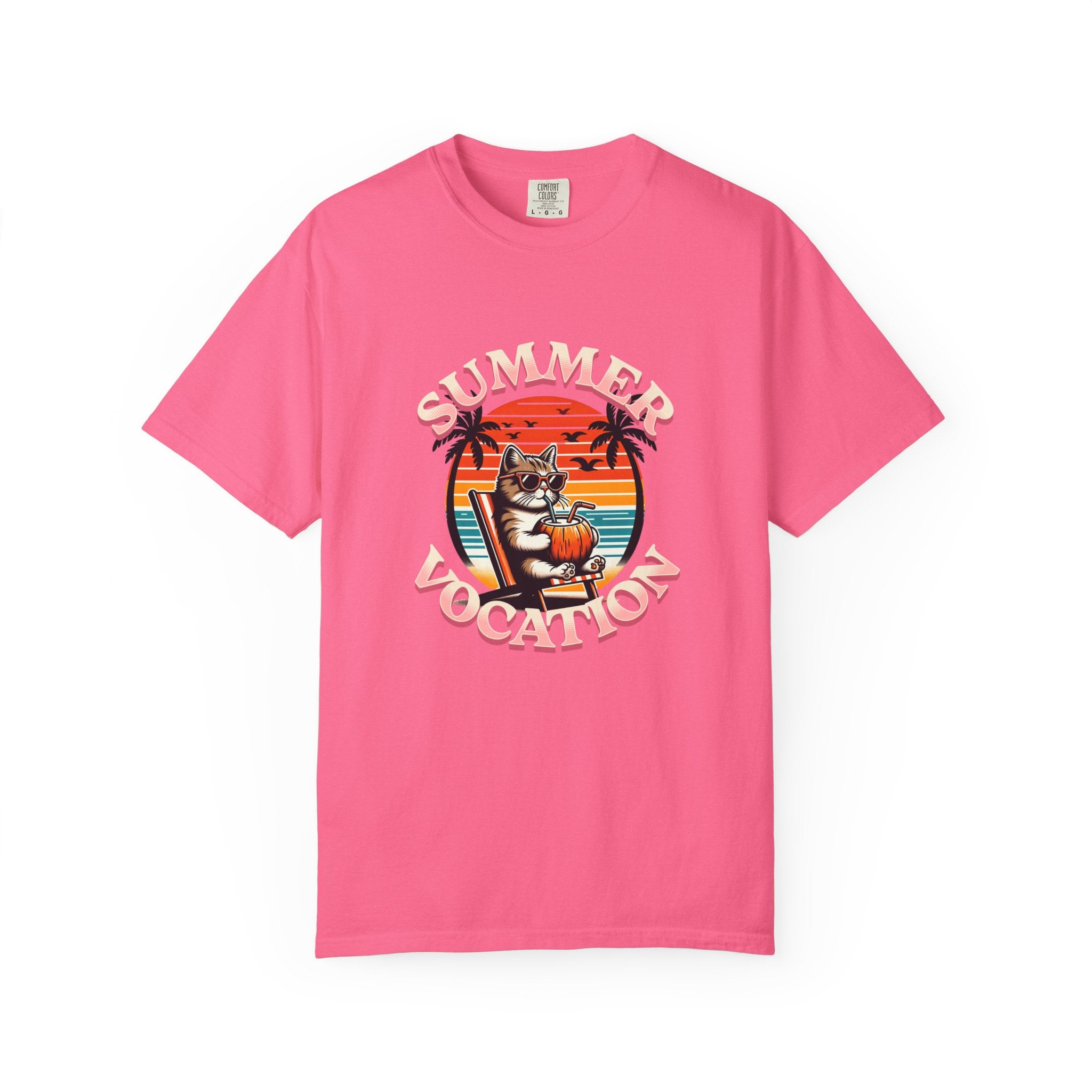 Summer Vacation T‑Shirt — Retro Cat on Beach Graphic