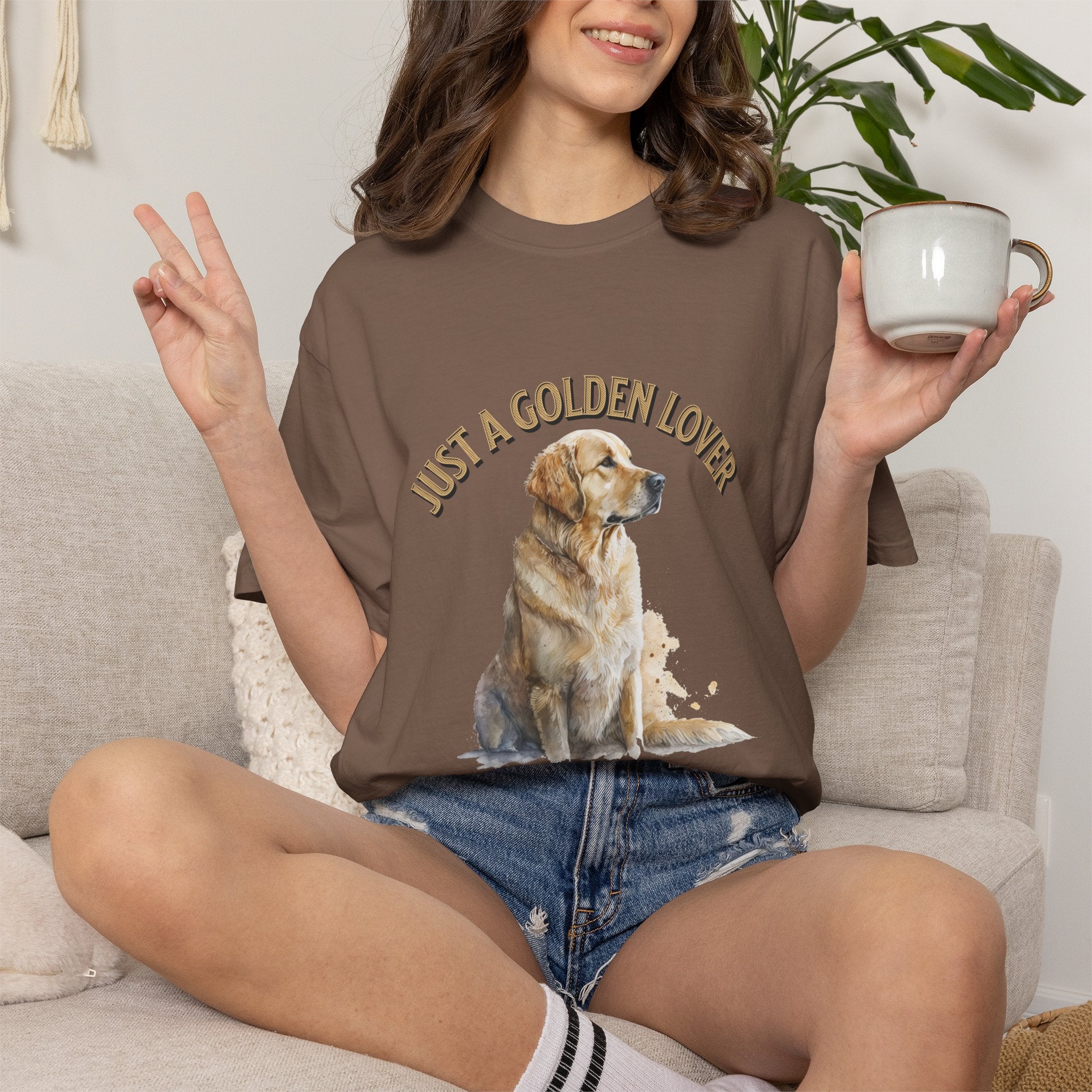 Just a Golden Lover T‑Shirt – Golden Retriever Dog Tee