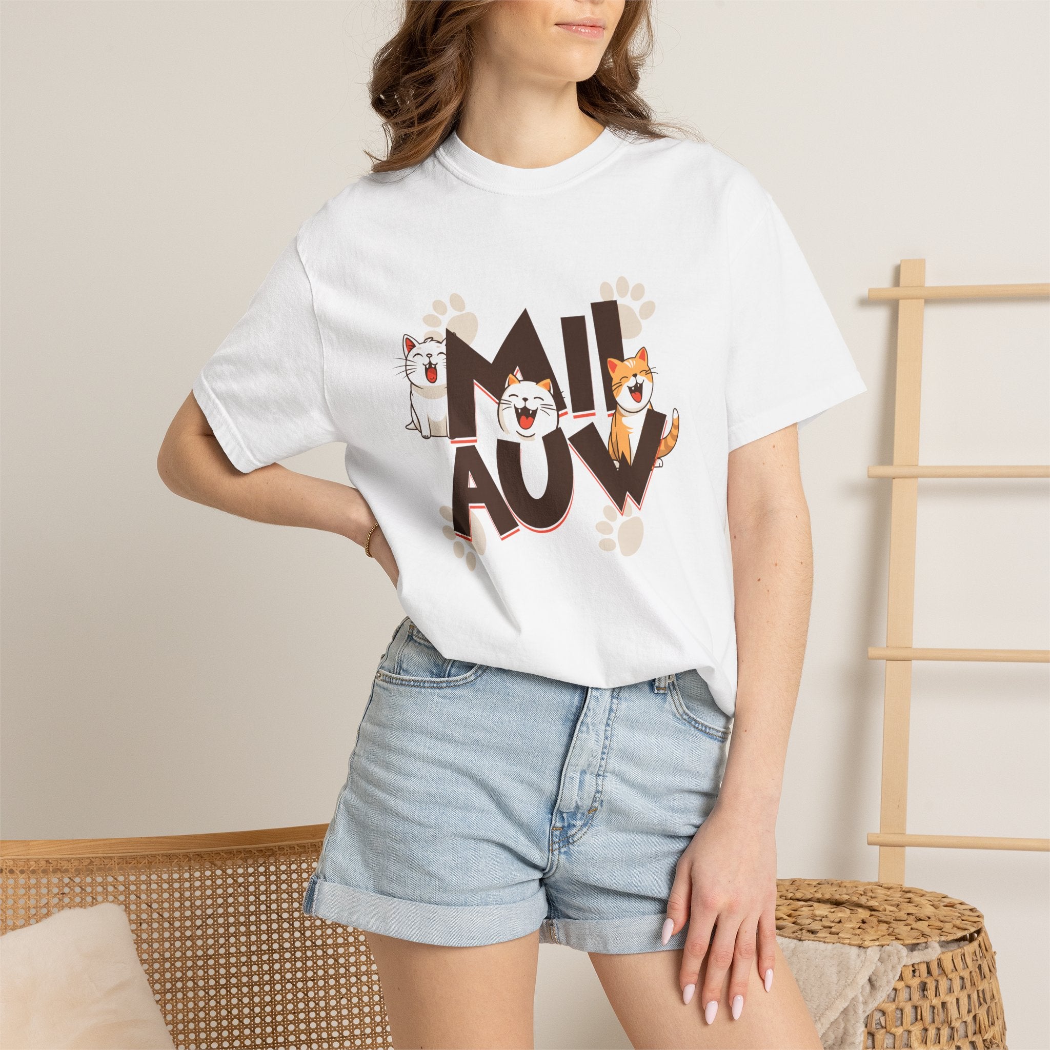 Cat Paw 'MIAOU' Graphic T-Shirt — Cute Cat Lover Tee