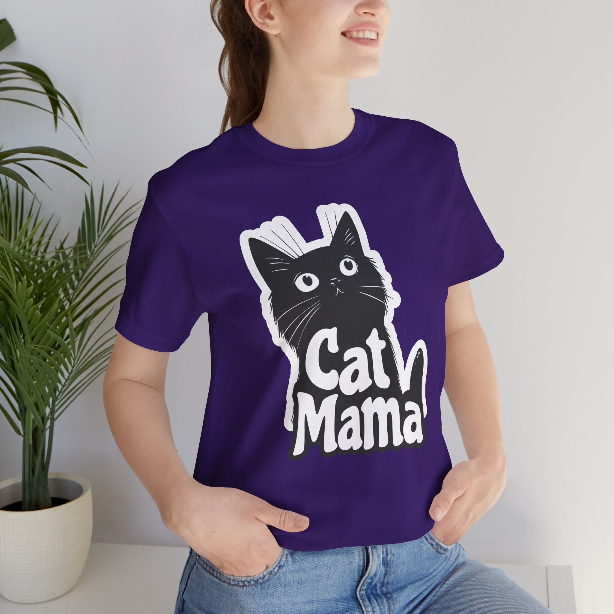 Cat Mama T-Shirt – Cute Black Cat Graphic Tee for Cat Lovers