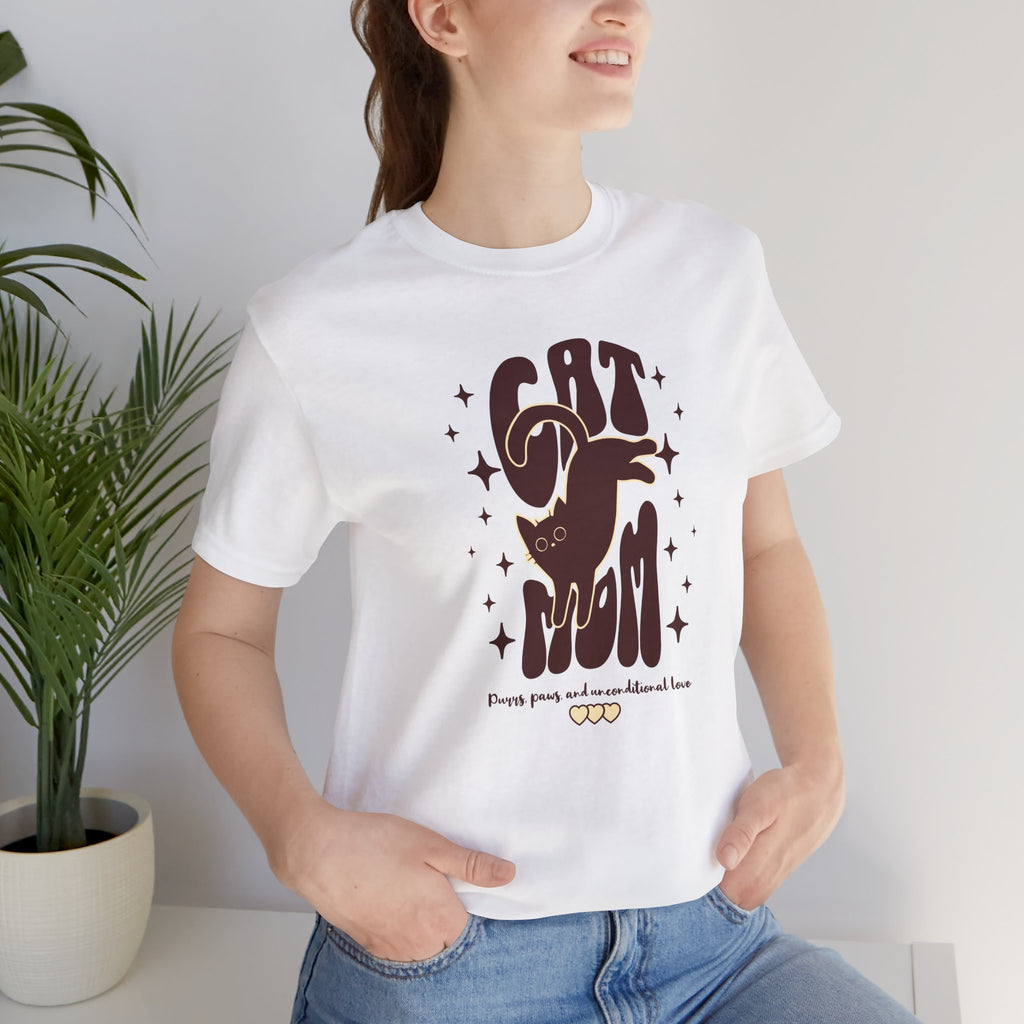 Cat Mom Retro Graphic Tee — "Cat Mom" Vintage Cat Lover T‑Shirt