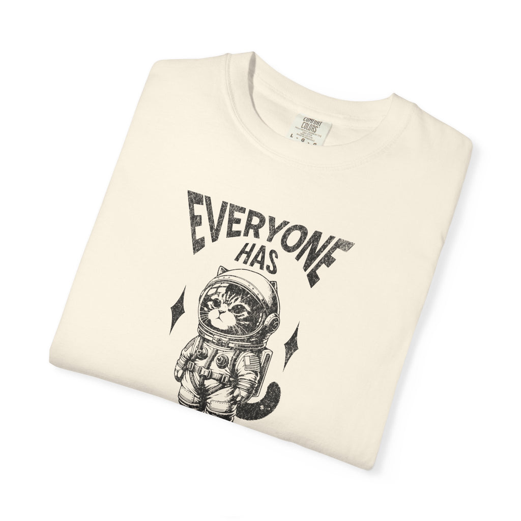 Everyone Has Dreams Astronaut Cat T‑Shirt — Vintage Space Graphic Tee