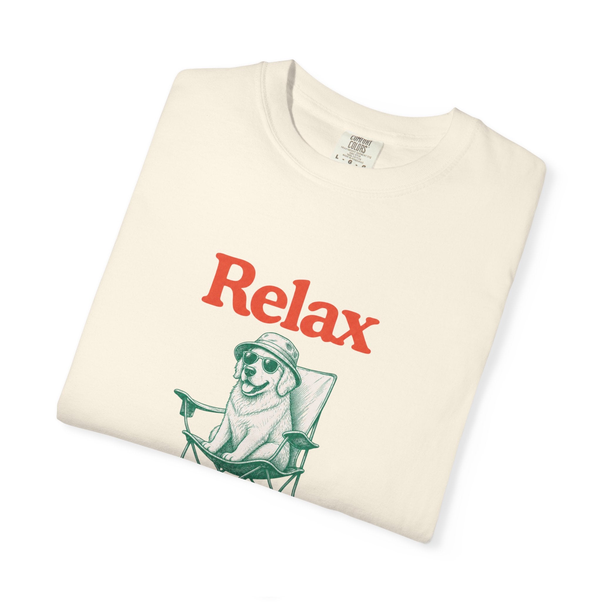 Relax T-Shirt — "Nothing Is Under Control" Vintage Chill Graphic Tee