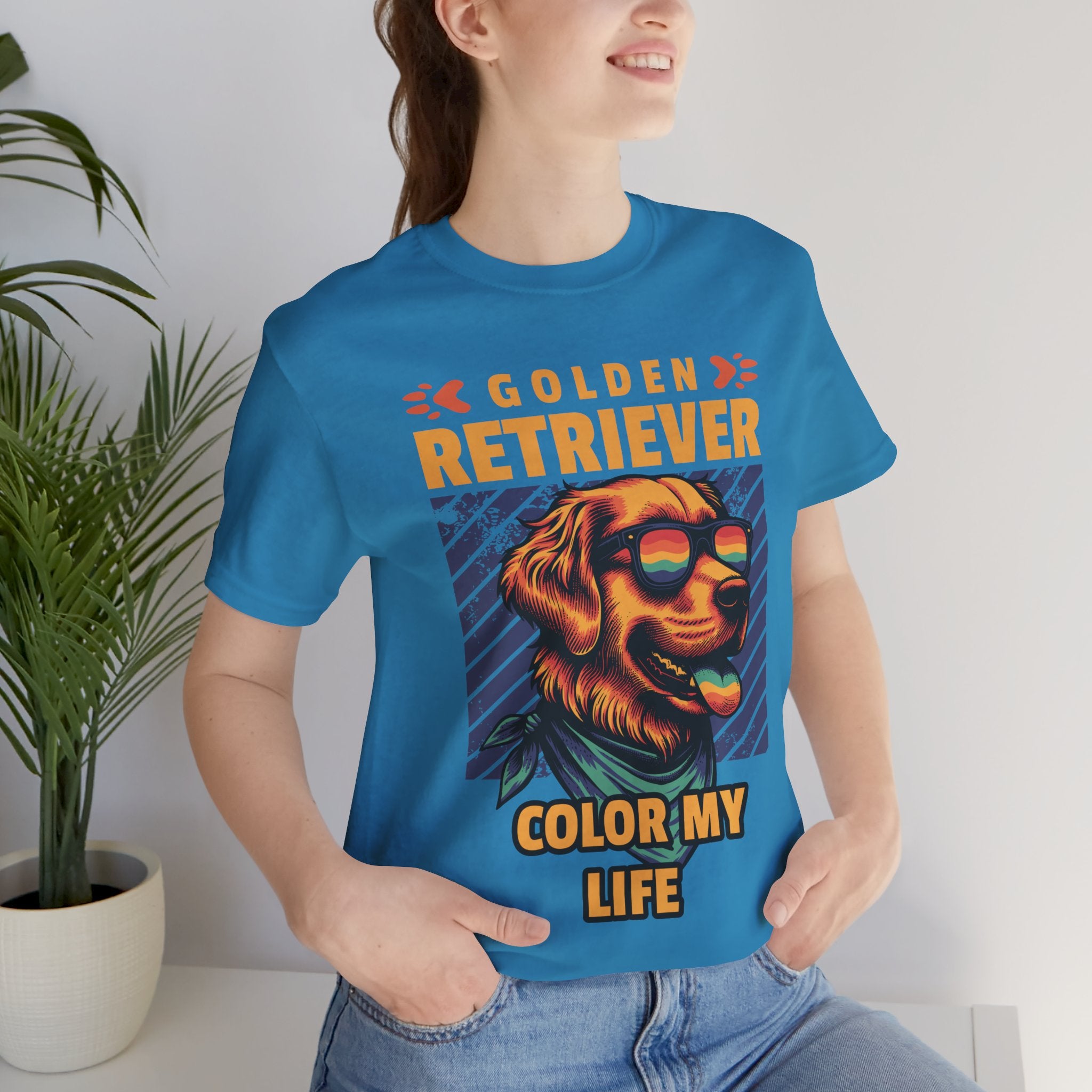 Golden Retriever T‑Shirt — 'Color My Life' Retro Dog Graphic Tee