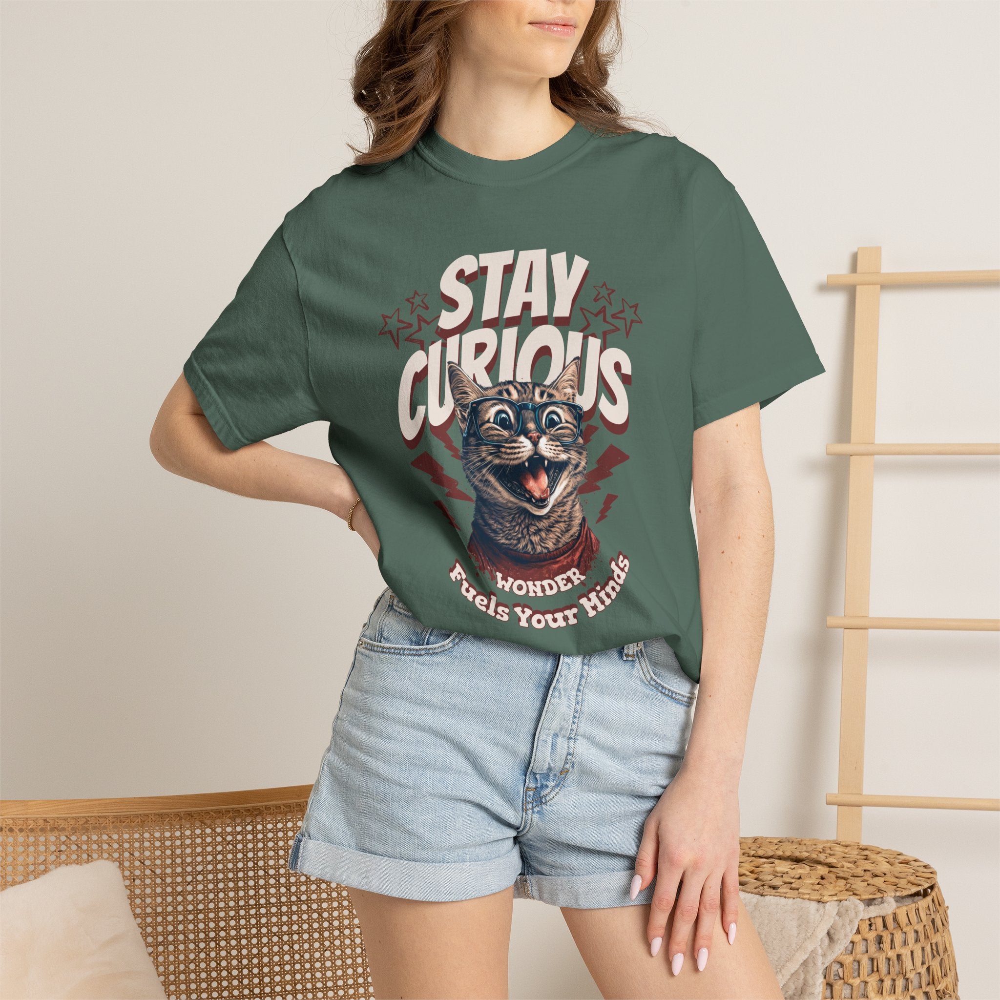Stay Curious Cat T-Shirt — Vintage Retro Cat Graphic Tee
