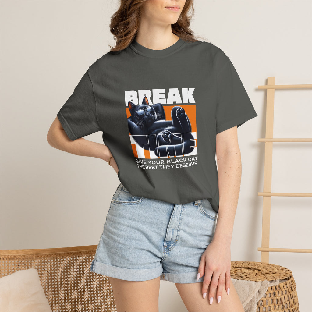 Break — Black Cat Retro Graphic T-Shirt