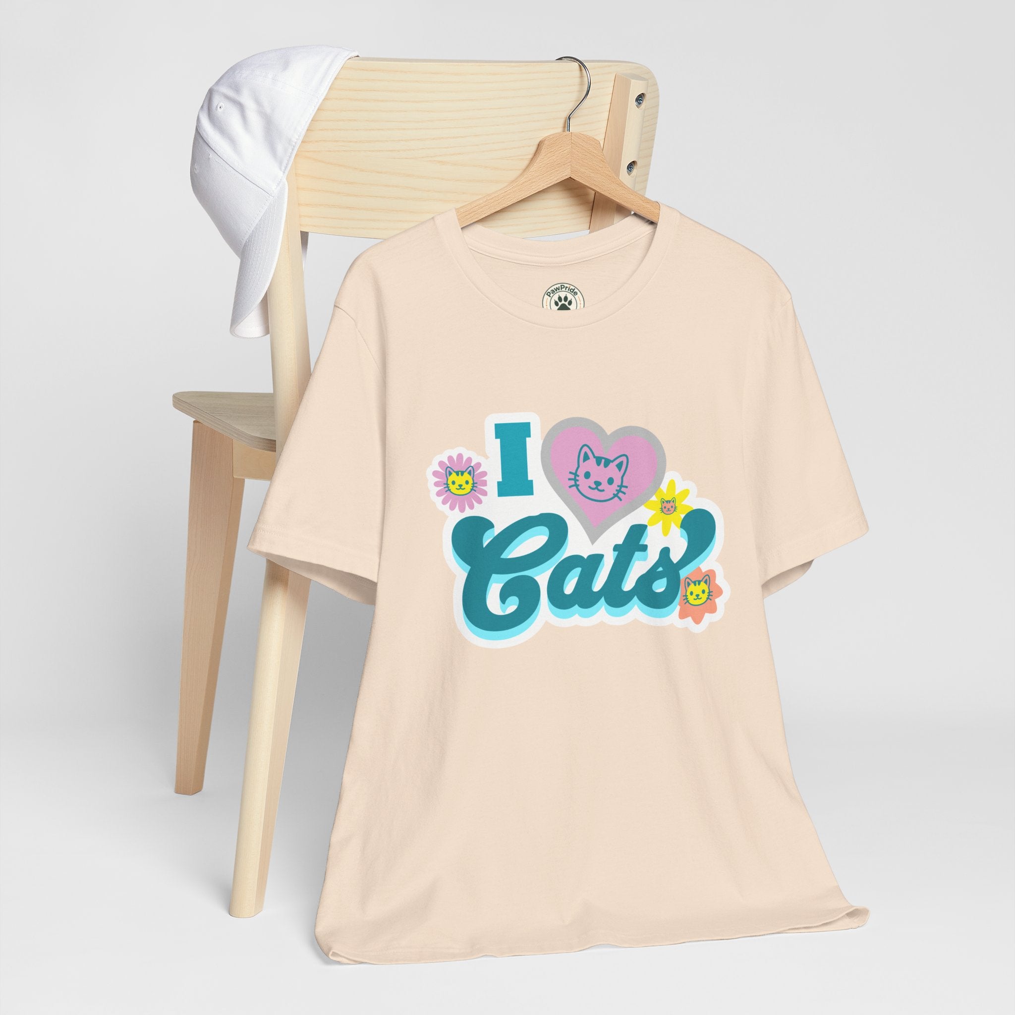 I  Cats Retro Floral Tee — Cute Cat Lover Graphic T-Shirt