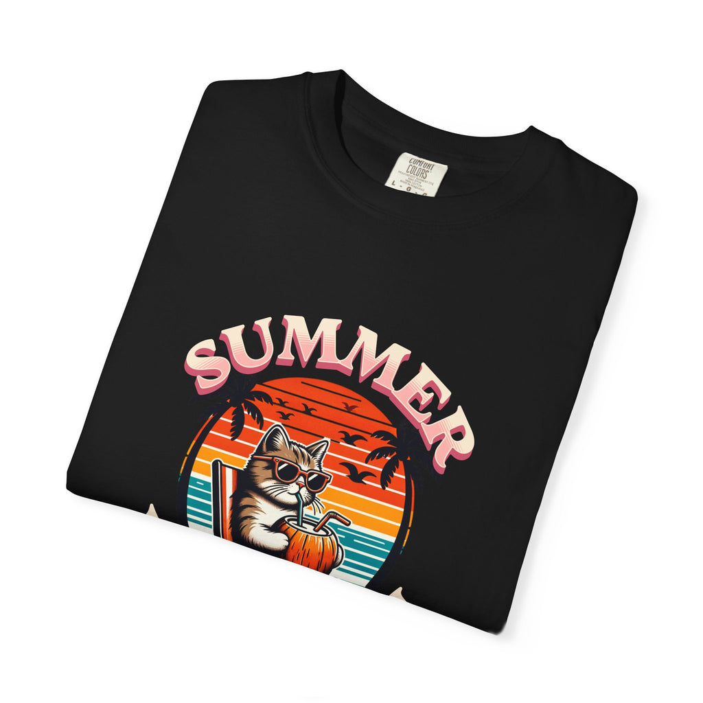 Summer Vacation T‑Shirt — Retro Cat on Beach Graphic
